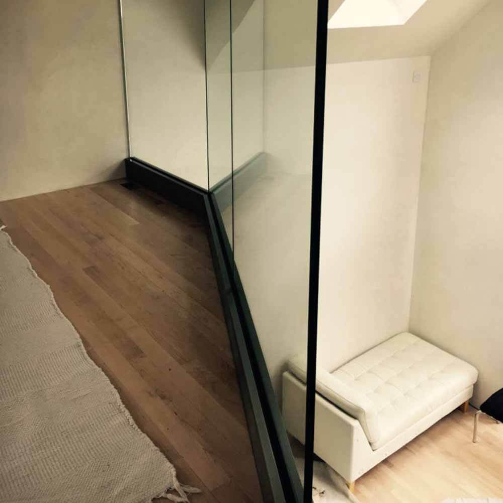 Hollow aluminum channel glass railing - Image 7