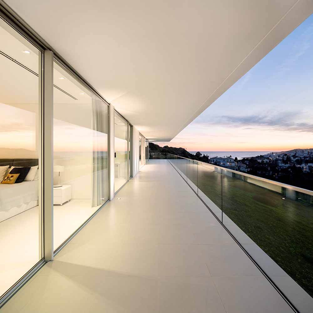 Hollow aluminum channel for glass railings - Image 6