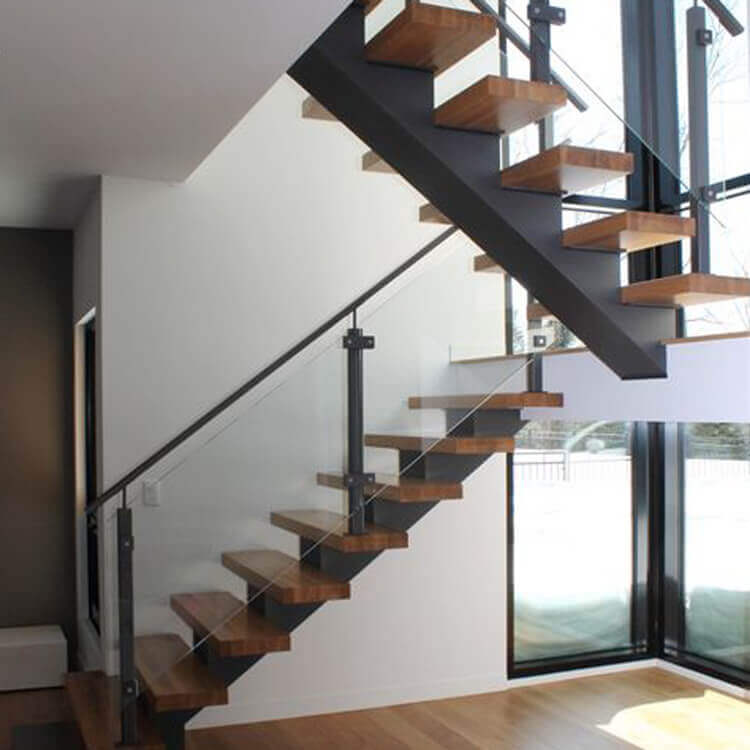Single stringer staircase with solid wood tread and laminated glass railing - Image 3